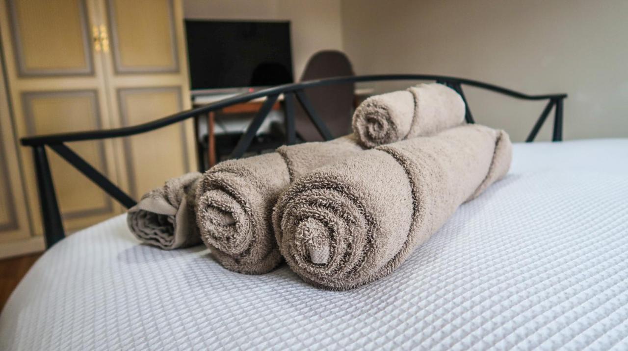 Cozy Double Room - Only Room Лондон Экстерьер фото
